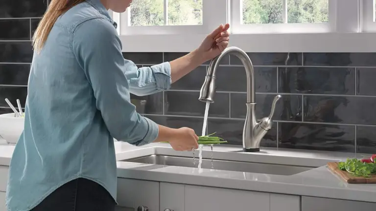 Pros and Cons Of Touchless Kitchen Faucets